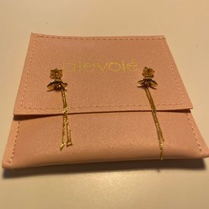 14k gold plated Aleyole flower drape earrings